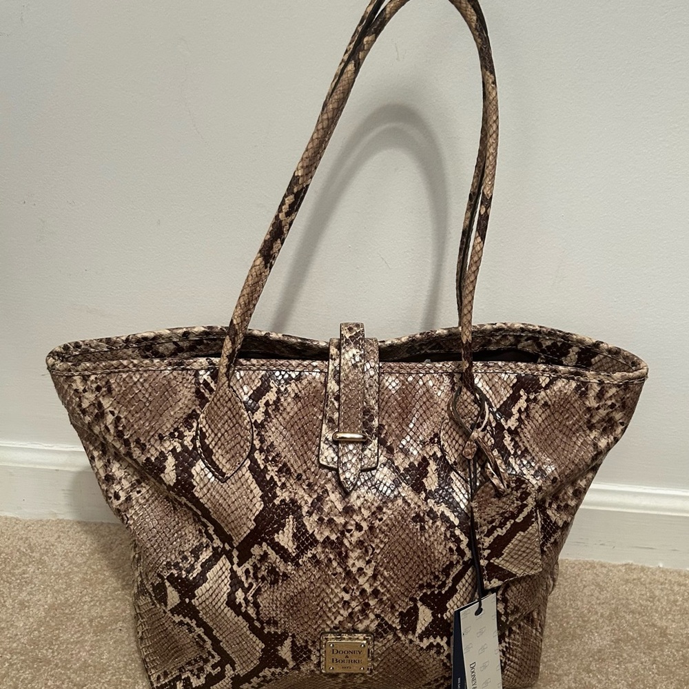 Designer Dooney & Bourke Snakeskin Pattern Cindy Tote Bag in Brown New - Picture 13 of 16